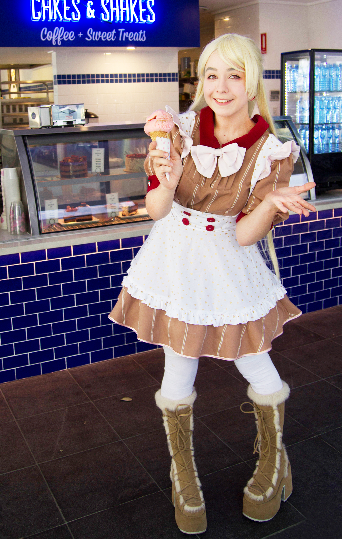 023 // MAID CAFE