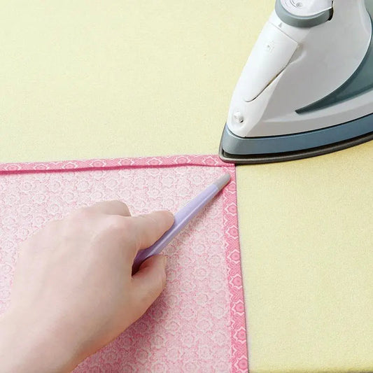 Hold It Precision Stiletto by Clover Needlecraft