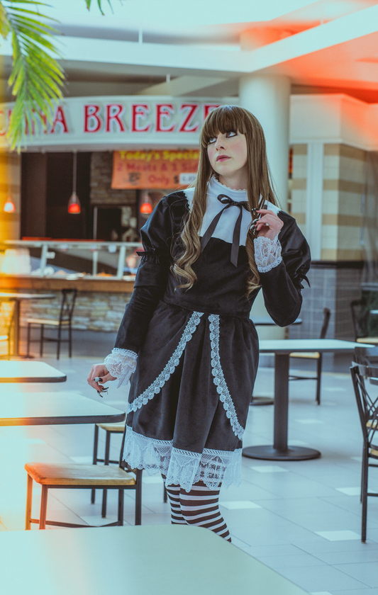 042 // ELEGANT GOTHIC LOLITA