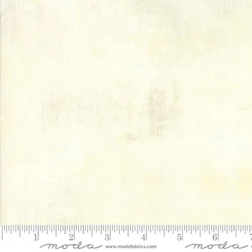 426 Natural Winter White Moda Grunge - Fat Quarter